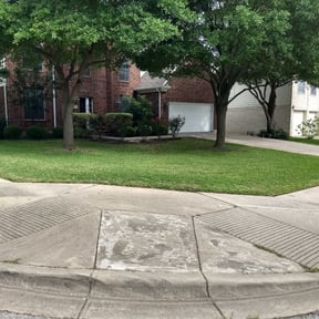 Leaf Removal by Knox Vegas Lawn Service reviewed on September 11, 2025