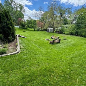 yard maintenance by Sweat & Soil reviewed on August 17, 2025