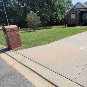 landscaping services by Kelly Lawn Care reviewed on August 21, 2025