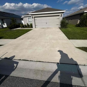 landscaping by Tim's cutting edge lawn service reviewed on November 27, 2025