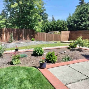 yard care by Dawson Lawn Care, LLC reviewed on November 24, 2025