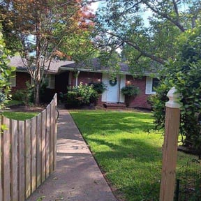 yard care by M. Reyes Lawn Service reviewed on August 15, 2025