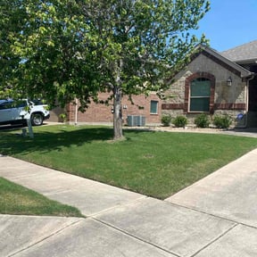 yard maintenance by Azariah's Renovation N More LLC. reviewed on October 25, 2021