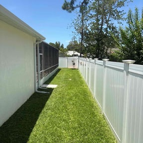 lawn care services by Shortleaf Co. reviewed on August 21, 2025