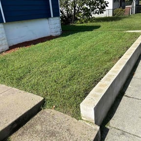 lawn maintenance by Longs Elite Home Services reviewed on April 16, 2025