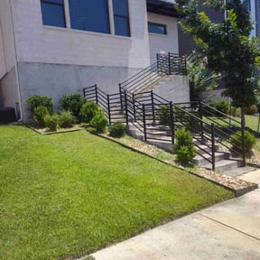 yard service by TNT Lawn & Landscaping reviewed on August 21, 2025