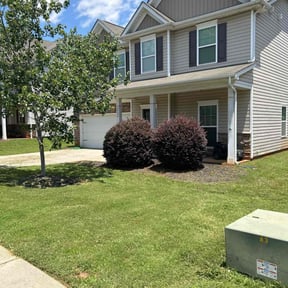landscaping services by Lawn Care reviewed on October 2, 2025