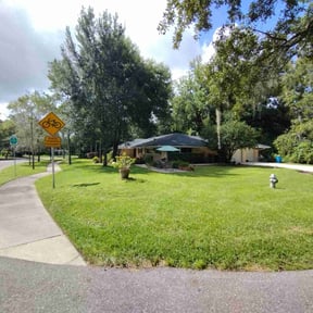 lawn maintenance by F&amp;R Lawn Stars reviewed on August 20, 2025