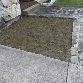 Flower Bed Weeding by Iowa Lawn and Plow, LLC reviewed on April 29, 2026