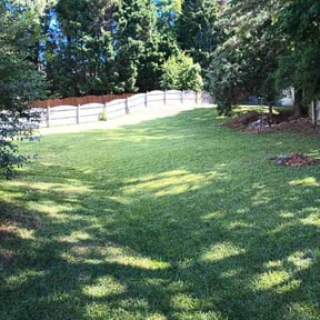 gardening service by Kingdom Building +Landscaping and Construction reviewed on November 21, 2025