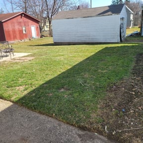 Leaf Removal by RTH Lawn Service &amp; Landscaping LLC reviewed on September 14, 2025