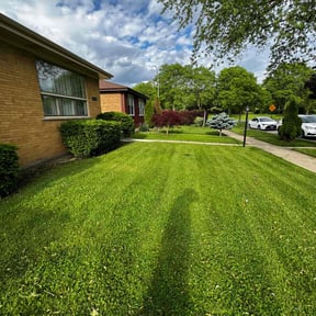 landscaping by Perry And Son Landscape reviewed on August 21, 2025