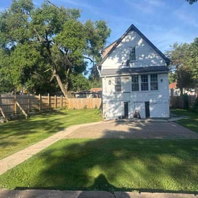 Leaf Removal by Advance Cutter Lawn Maintenance reviewed on July 16, 2026