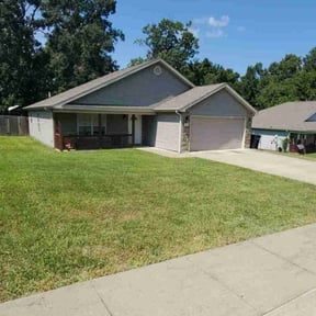 gardening service by P.R.T. Landscaping reviewed on November 24, 2025