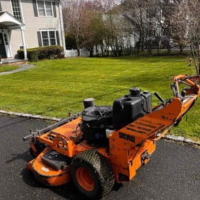 residential landscaping by Nicoscapes reviewed on August 20, 2025
