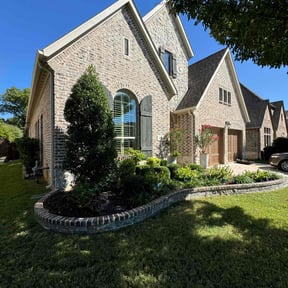 Bush Trimming by Daniel's lawn care service LLC reviewed on August 13, 2025
