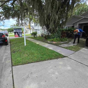 yard service by Premium Mowing reviewed on August 17, 2025