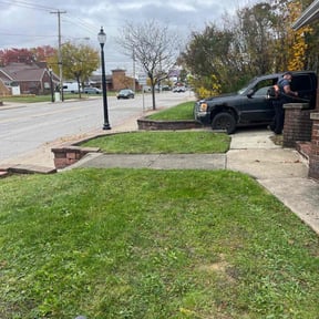 Leaf Removal by wades Landscaping reviewed on November 21, 2025