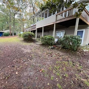 Flower Bed Weeding by CTRL SPC LLC reviewed on October 24, 2025