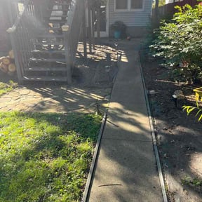 Leaf Removal by ATZLAN OPERATIONS LLC reviewed on August 15, 2026