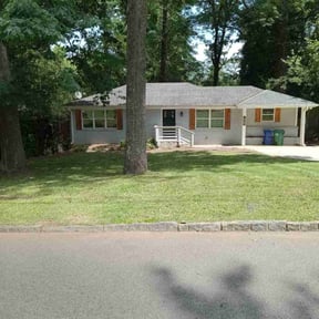 gardening service by Dream Holloway Lawn Care reviewed on August 17, 2025