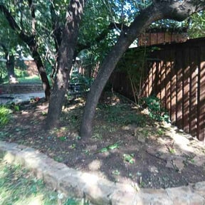 Flower Bed Weeding by Jeri Cleaning Services reviewed on July 1, 2026