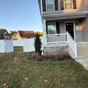 Bush Trimming by Loza Lawn &amp; Home Services reviewed on May 12, 2022