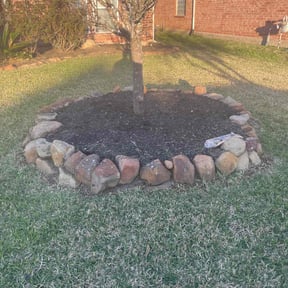 Flower Bed Weeding by Jordan's Lawn Service reviewed on August 17, 2025