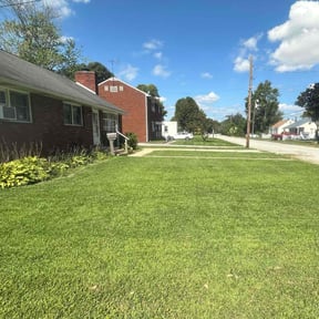 landscape maintenance by Malloy & Malloy Landscaping LLC reviewed on August 16, 2025
