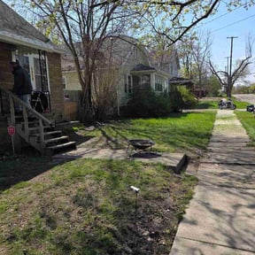 Flower Bed Weeding by Tejanos lawn&amp;Landscape reviewed on April 23, 2026
