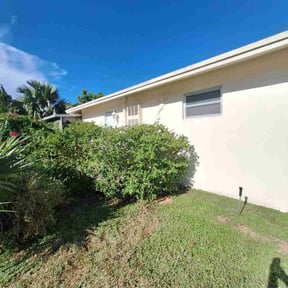 Bush Trimming by ACS Lawn Care reviewed on October 22, 2025