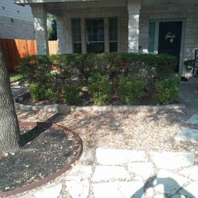Bush Trimming by Simplicity Lawn Services reviewed on August 19, 2025