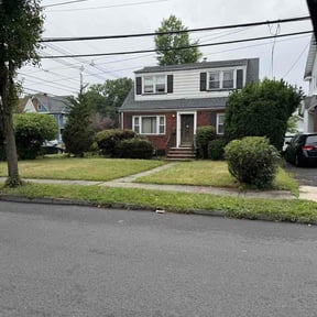 Bush Trimming by Royal land management reviewed on June 27, 2026
