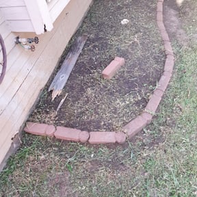 Flower Bed Weeding by Grass Whippers reviewed on August 15, 2025