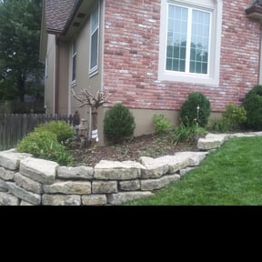 Bush Trimming by FRL Landscaping reviewed on August 21, 2025