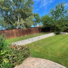 yard care by Health Insurance Farms reviewed on November 22, 2025