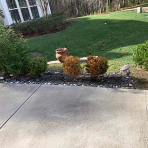 Flower Bed Weeding by Kountry Bros Landscaping reviewed on August 13, 2025