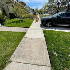 landscape maintenance by M&amp;W Construction reviewed on May 14, 2025