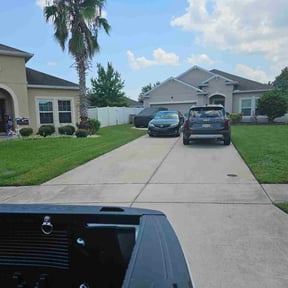 landscape maintenance by Snipes Construction Company LLC reviewed on August 19, 2025