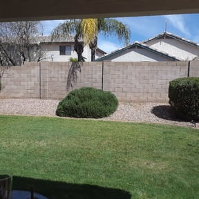 Bush Trimming by LAWNCARE reviewed on August 16, 2025