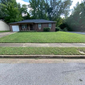 lawn service by Three pillars landscaping reviewed on December 19, 2023