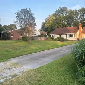 yard service by Biggs customs reviewed on October 19, 2025