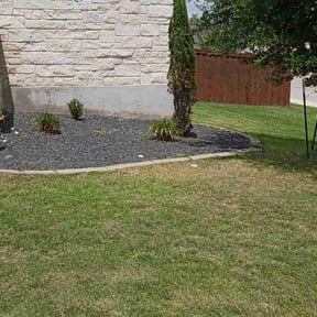 Flower Bed Weeding by Lawn Legend LLC reviewed on June 20, 2026