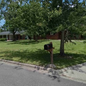 gardening service by Nikkicutz reviewed on November 23, 2025