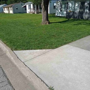 yard work by All Works Property Management reviewed on November 18, 2025