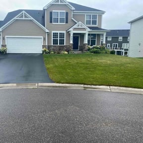 yard care by Billy Gant reviewed on August 20, 2025