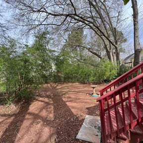 Leaf Removal by Southern Appalachian Landscaping reviewed on September 28, 2025