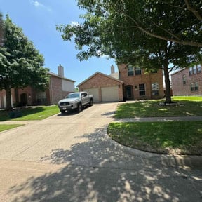 residential landscaping by Clutch lawn service inc reviewed on August 17, 2025