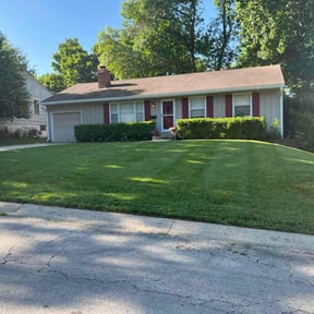 landscape maintenance by Neckbrakering details LLC reviewed on April 30, 2025