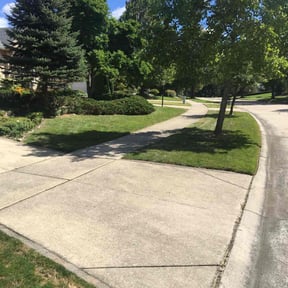 residential landscaping by Pioneer Lawn Care reviewed on August 21, 2025
